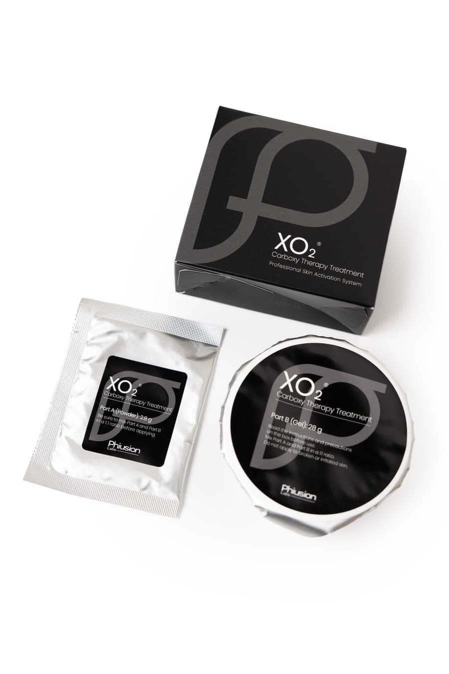 XO2 single treatment pack with its powder sachet and gel cup